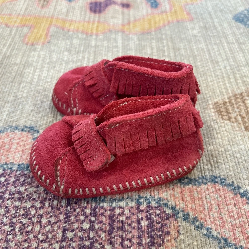 Minnetonka Pink Fringed Toddler Moccasins